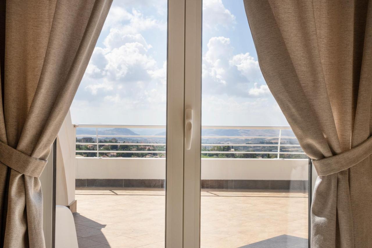 Oasi Smart Rooms Caltanissetta Buitenkant foto